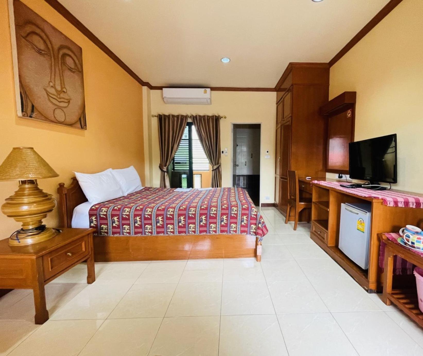 Mini Cost Apartment&Guesthouse Чиангмай Экстерьер фото